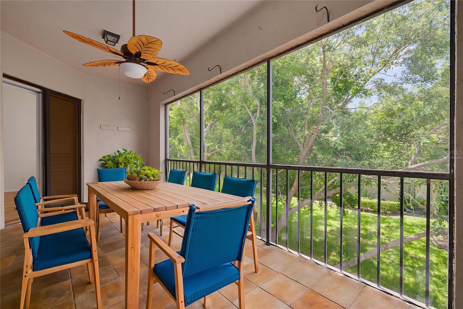 Virtually staged lanai
