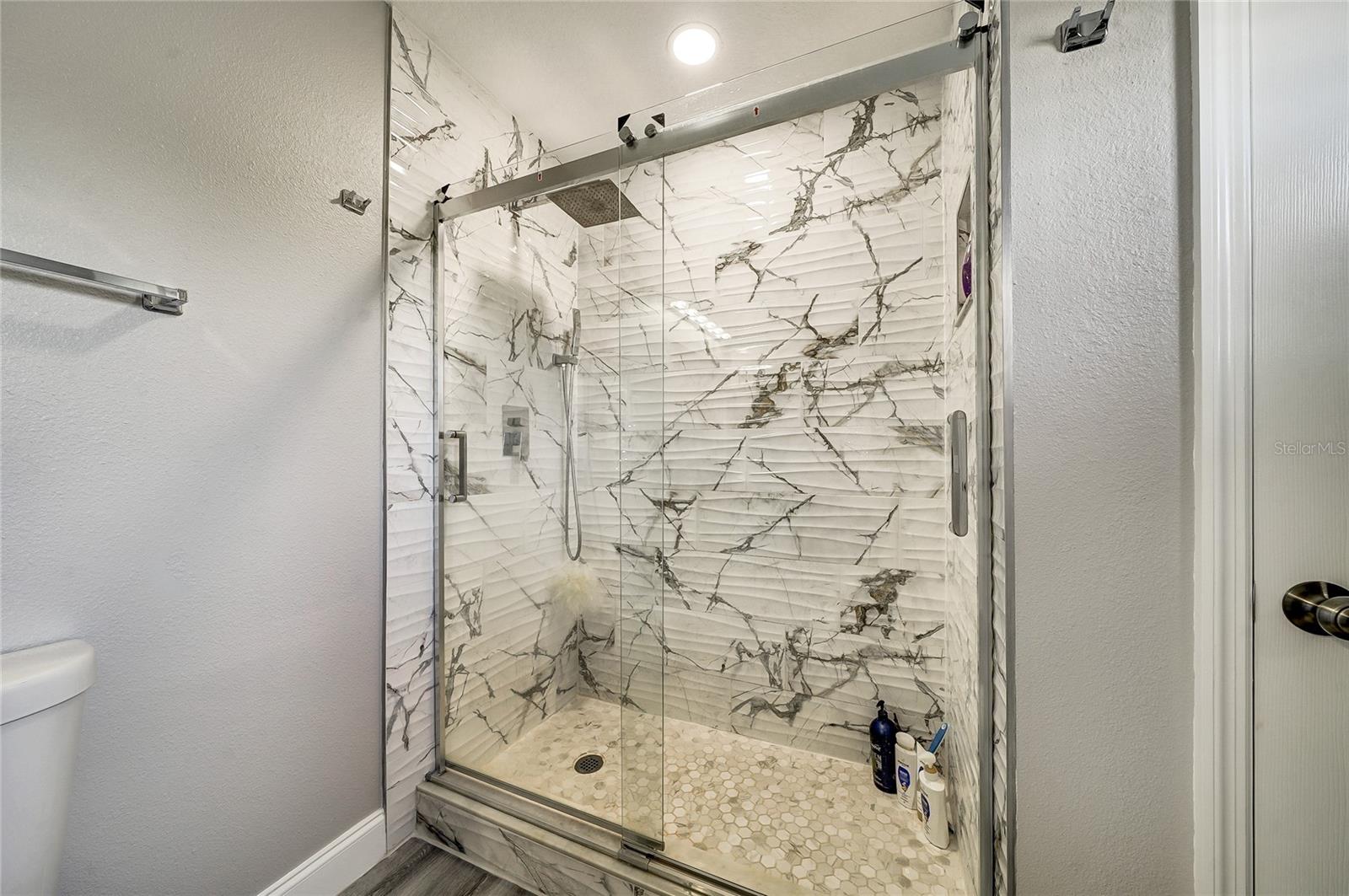 Shower master bath
