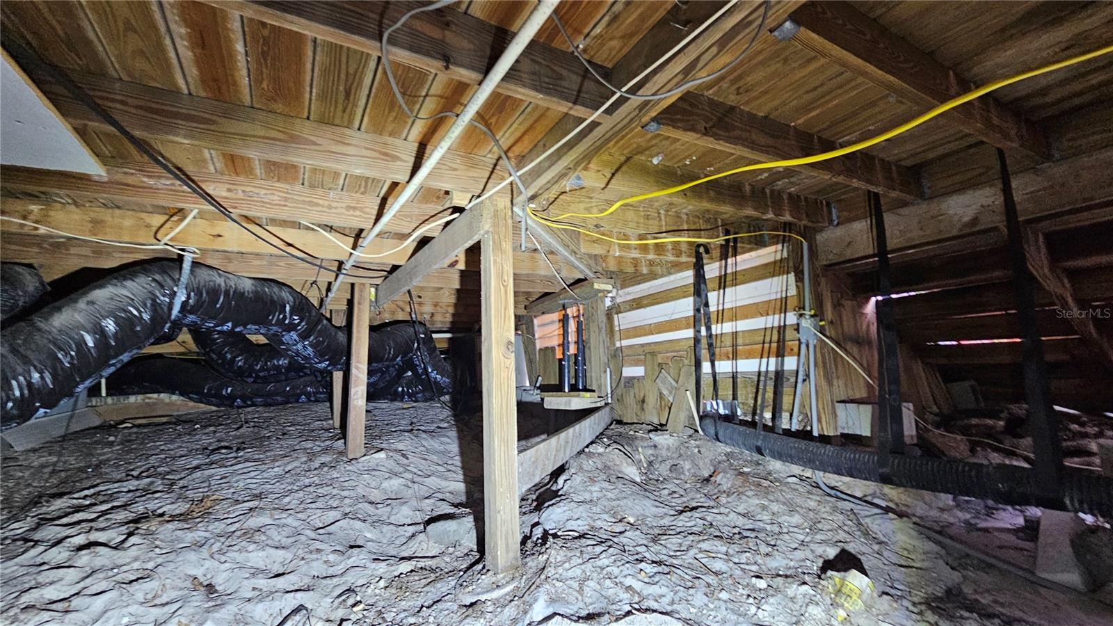 crawlspace