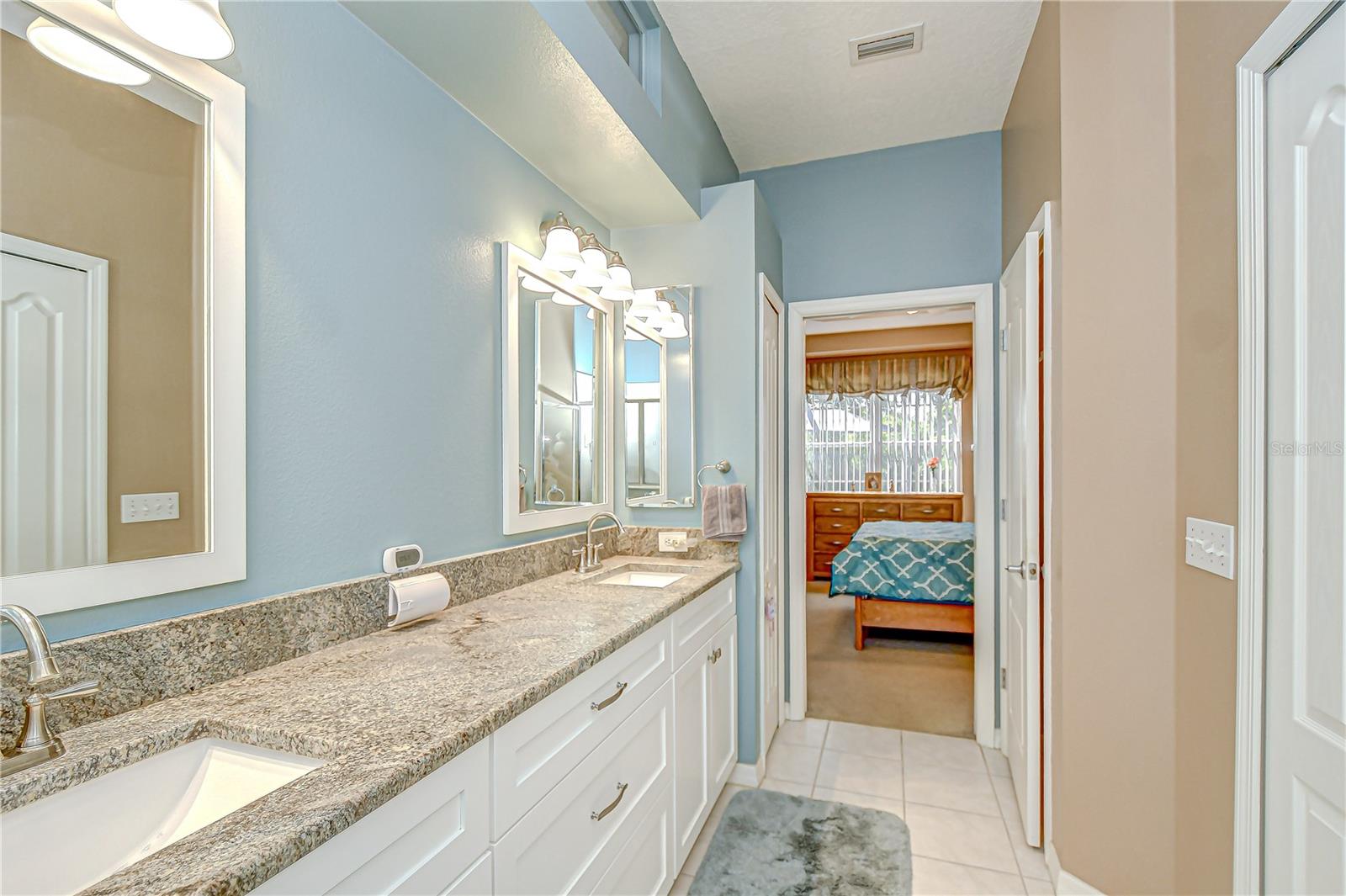 Dual sink vanity!