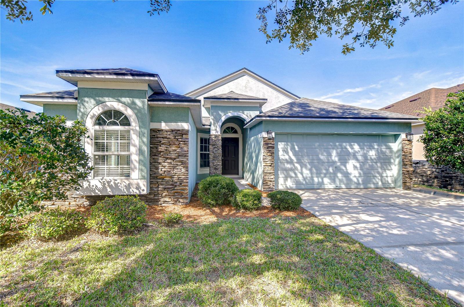 Welcome to 11567 Weston Course Loop!