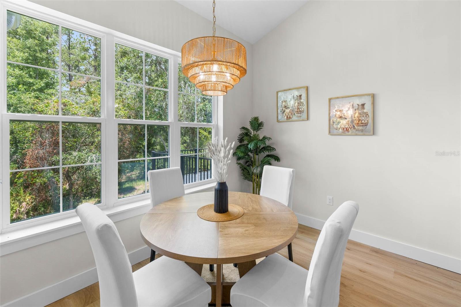 Breakfast nook
