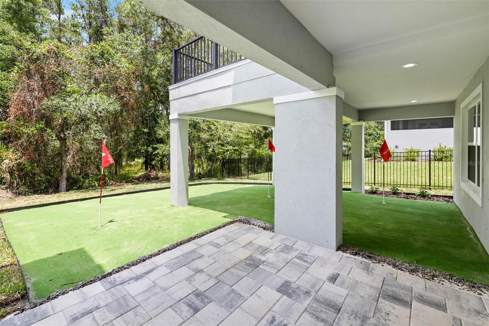 Own personal putting green