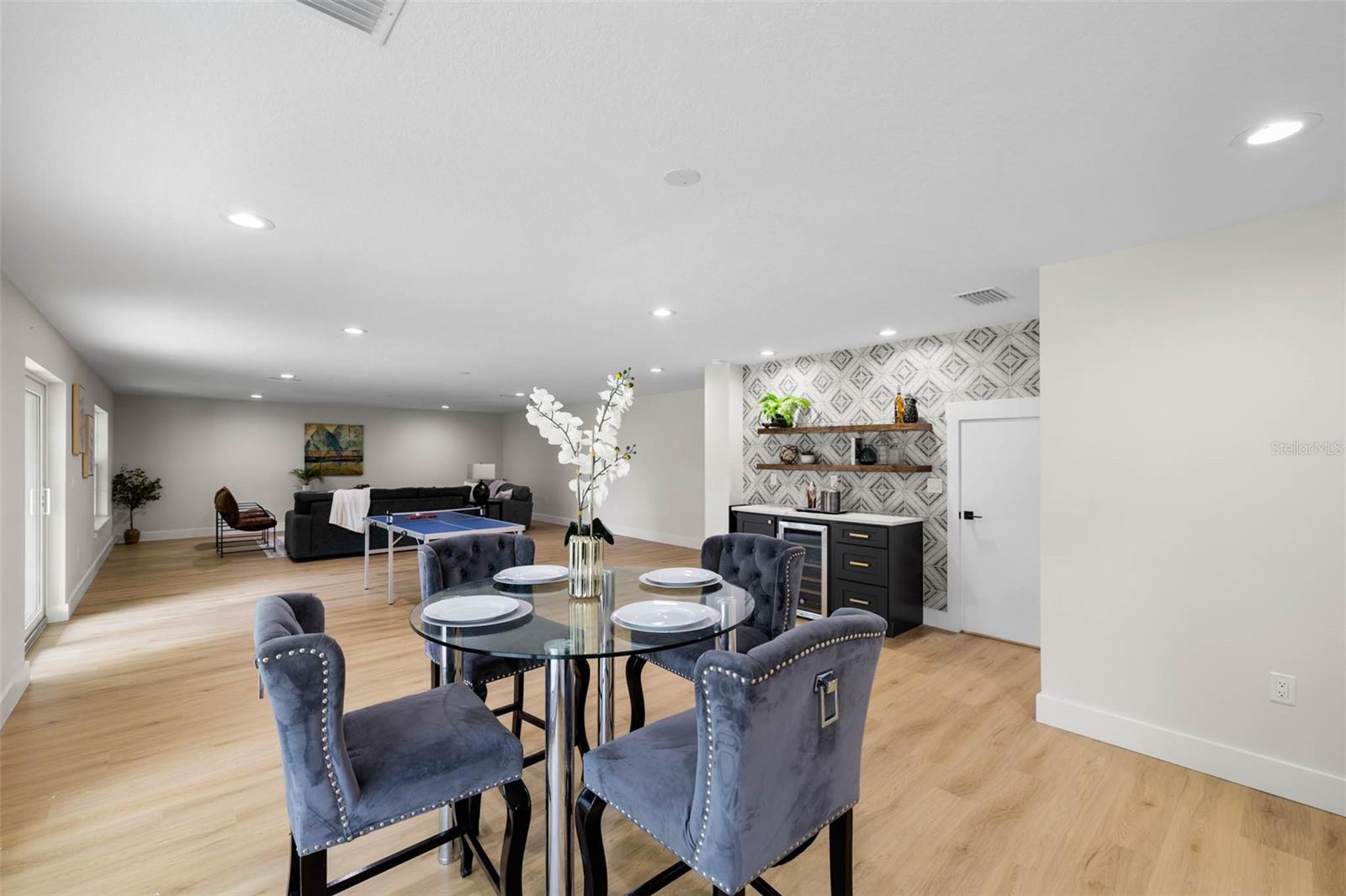 Lower level bonus room