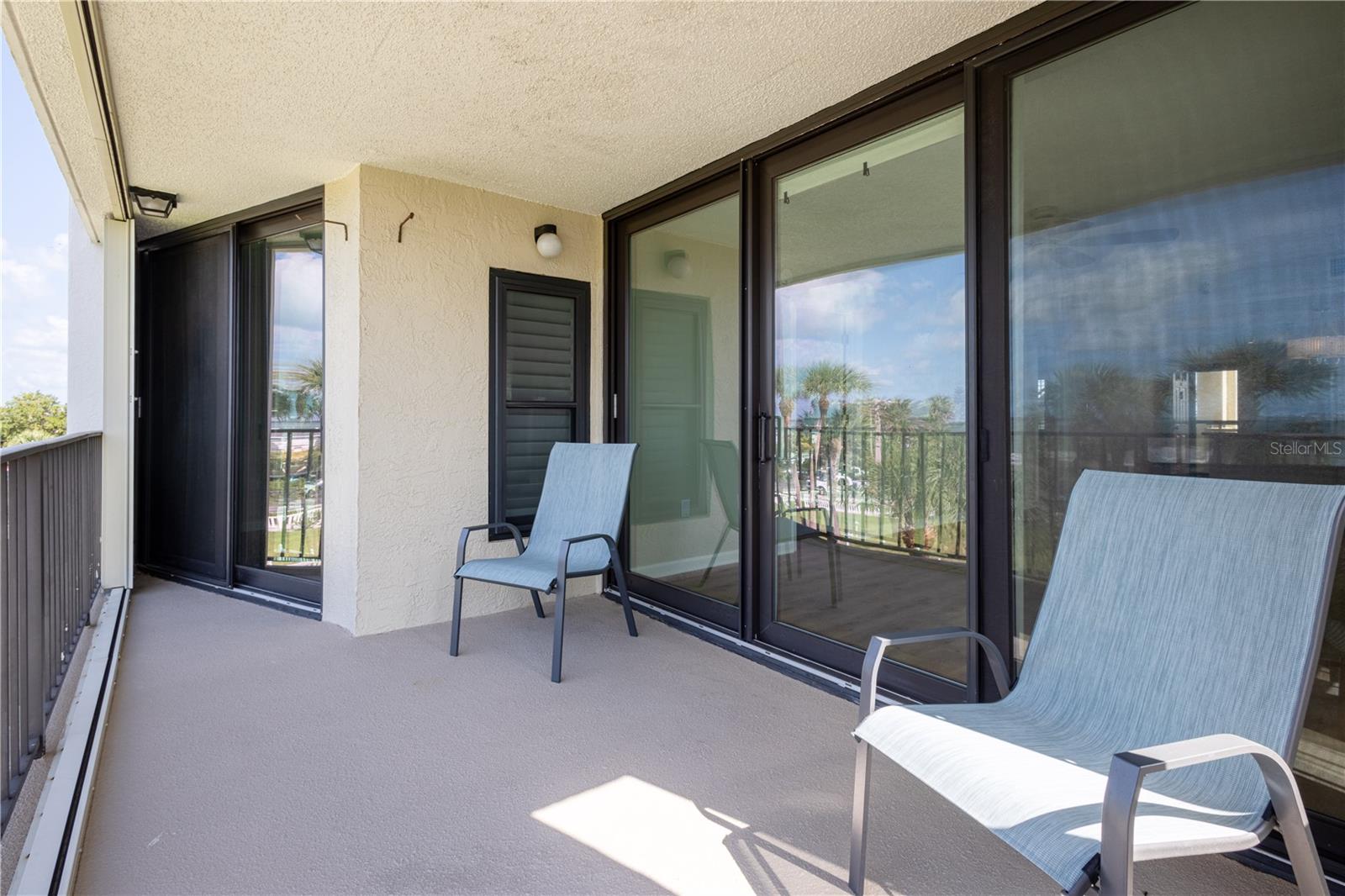 Balcony!