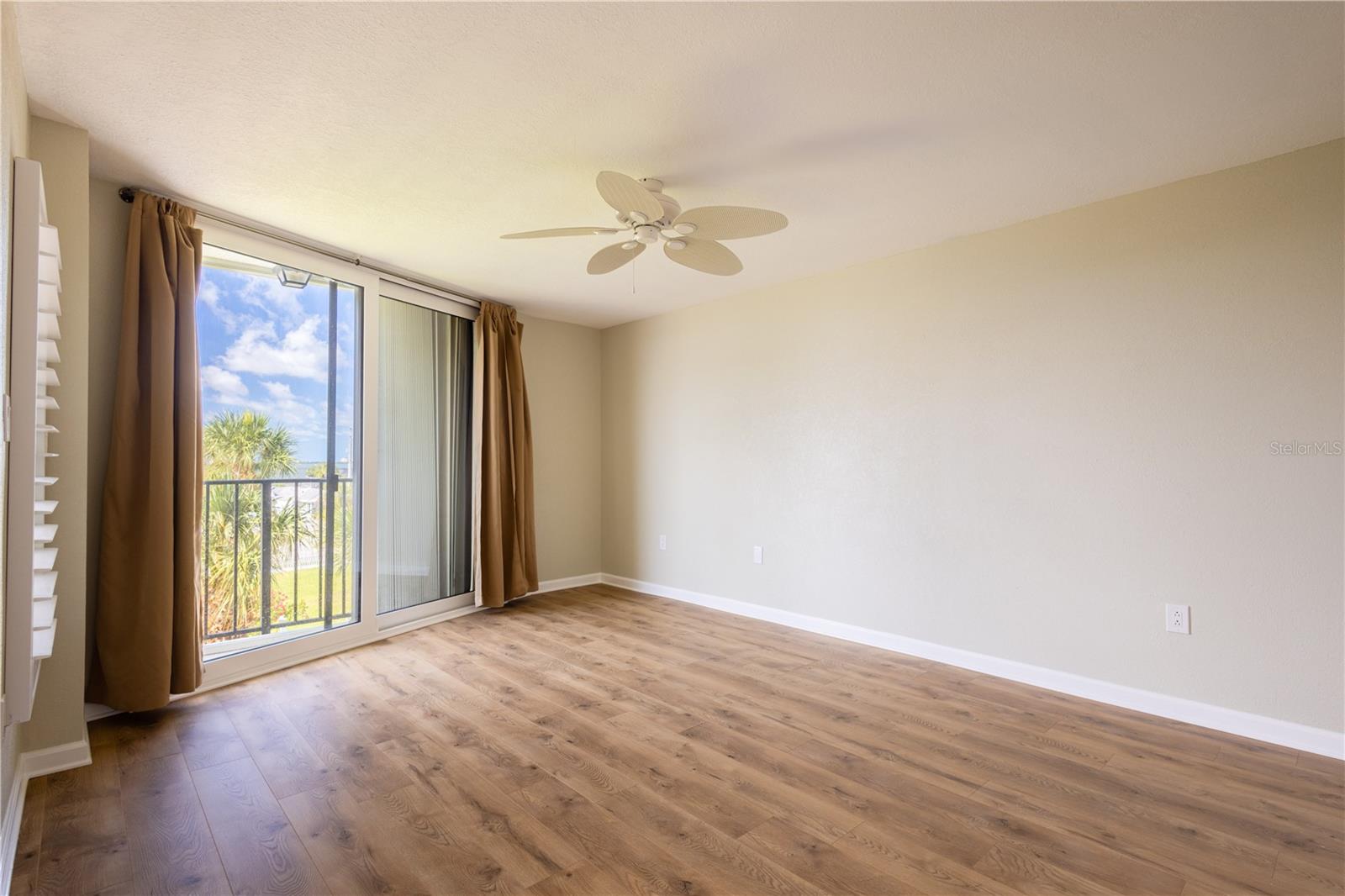 Master Bedroom with Balcony!