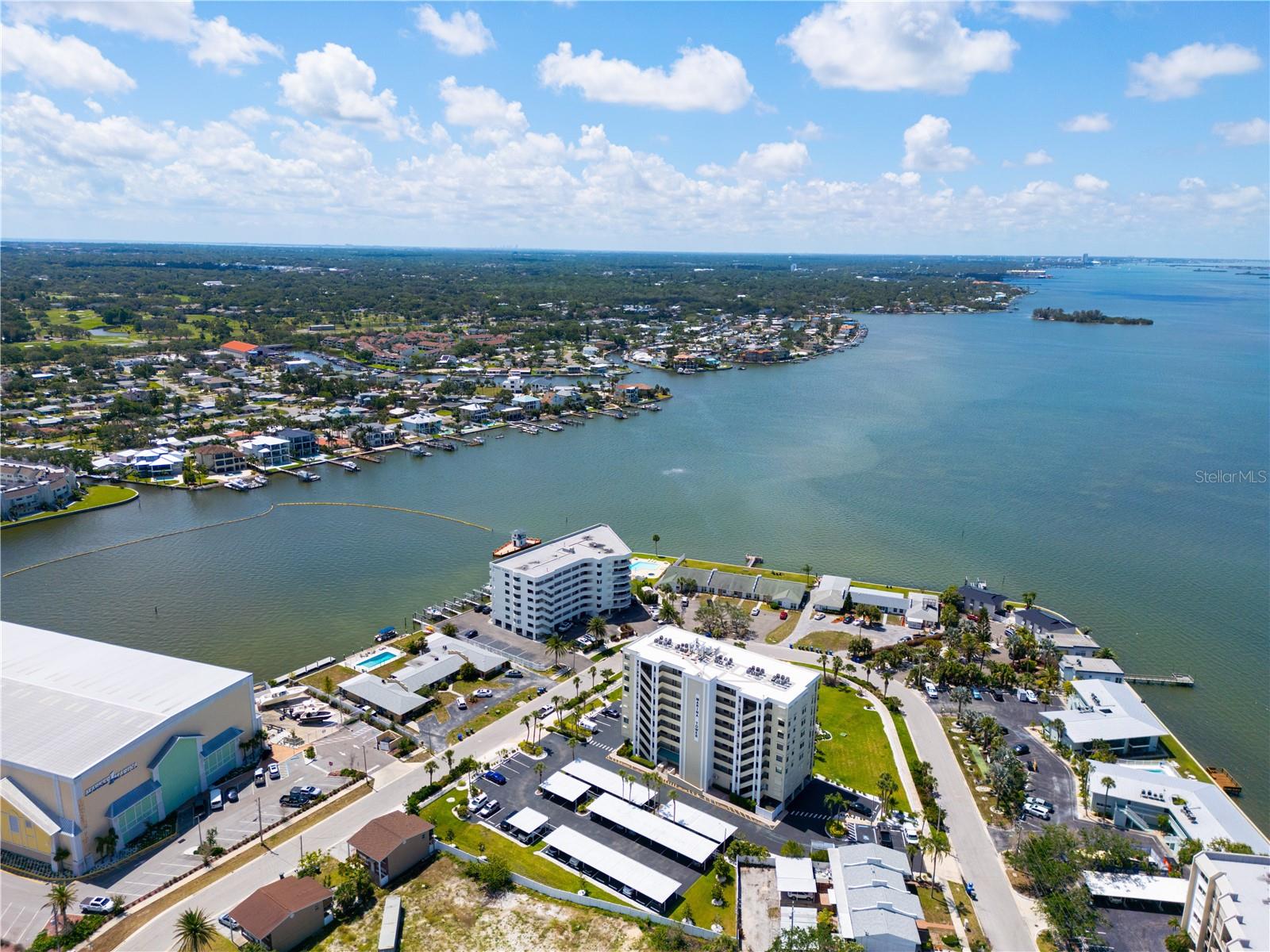 Beautiful Views of the Water!