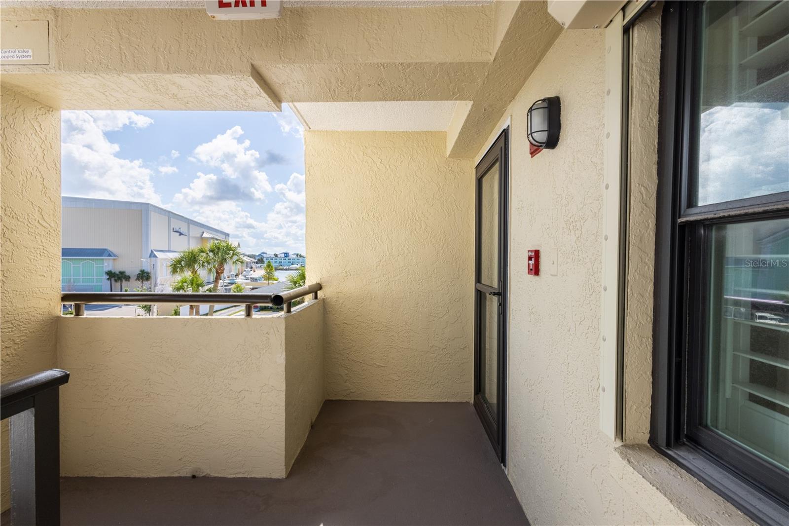 3rd Floor - Elevator Access or Right off the Stairway!