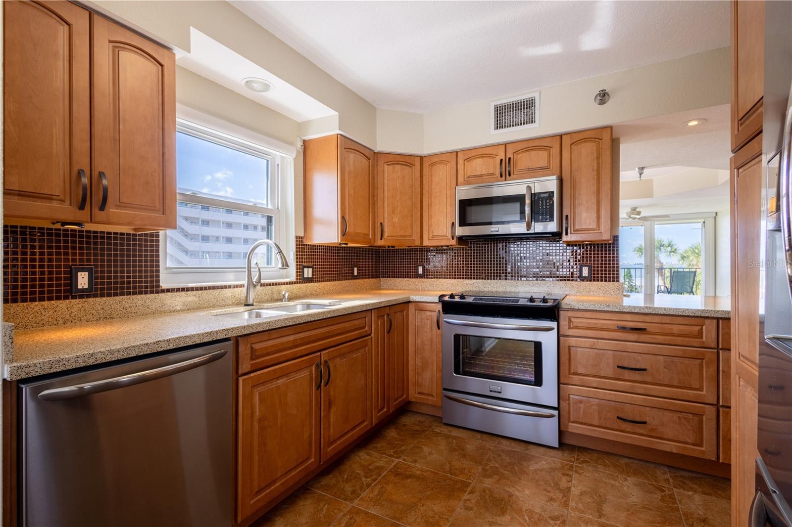 Stainless Steele Appliances!
