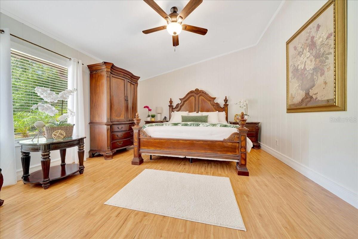 Guest Bedroom #1