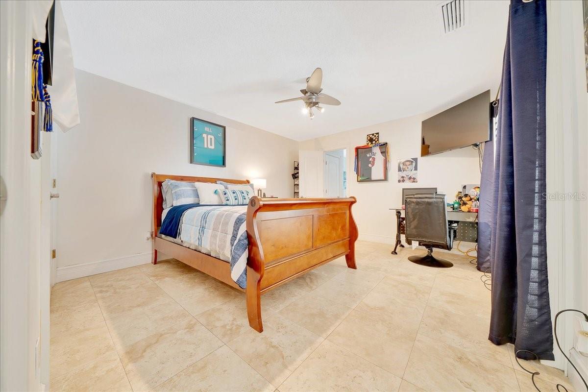 Guest Bedroom #2