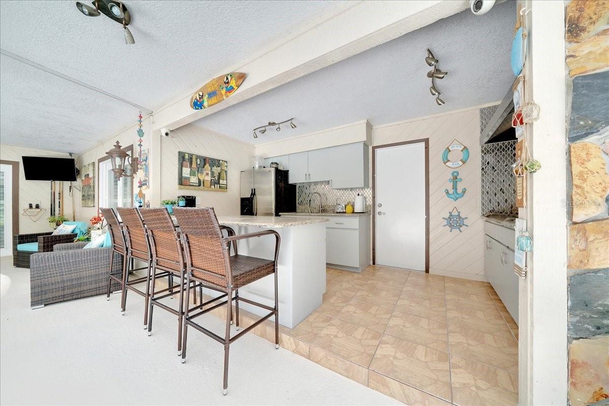 Outdoor Kitchen