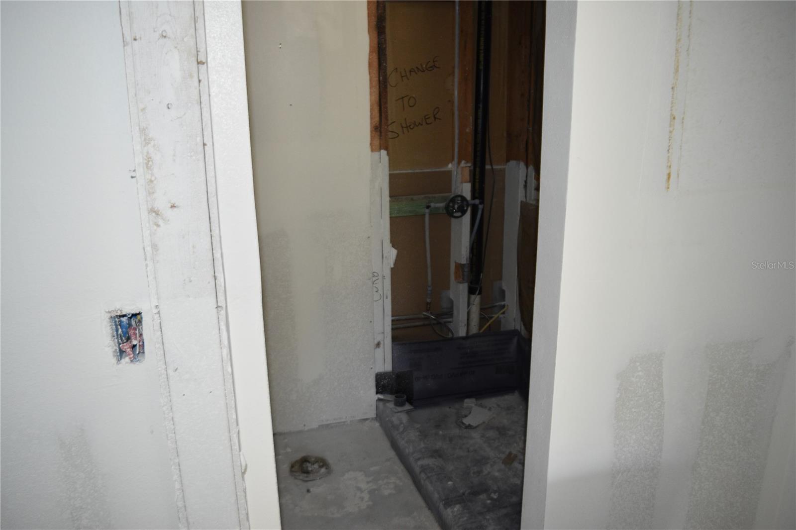 Primary en-suite shower