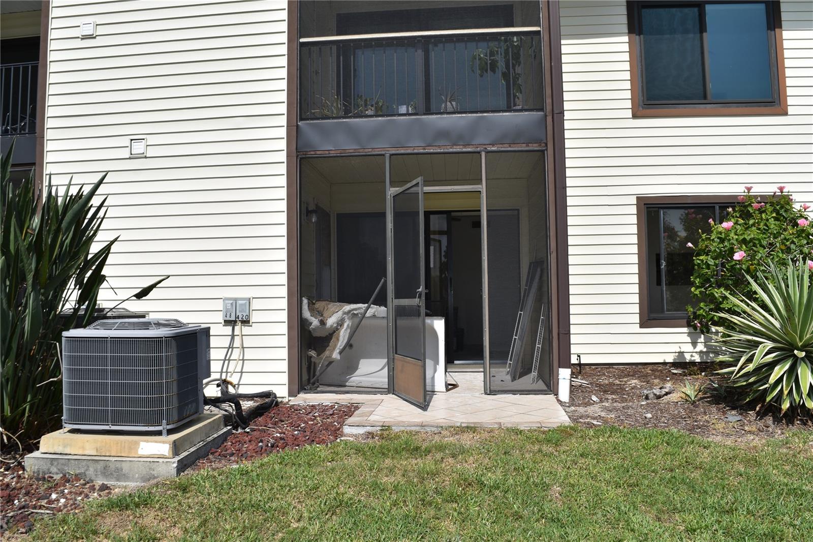 Facing unit from boat slip dock