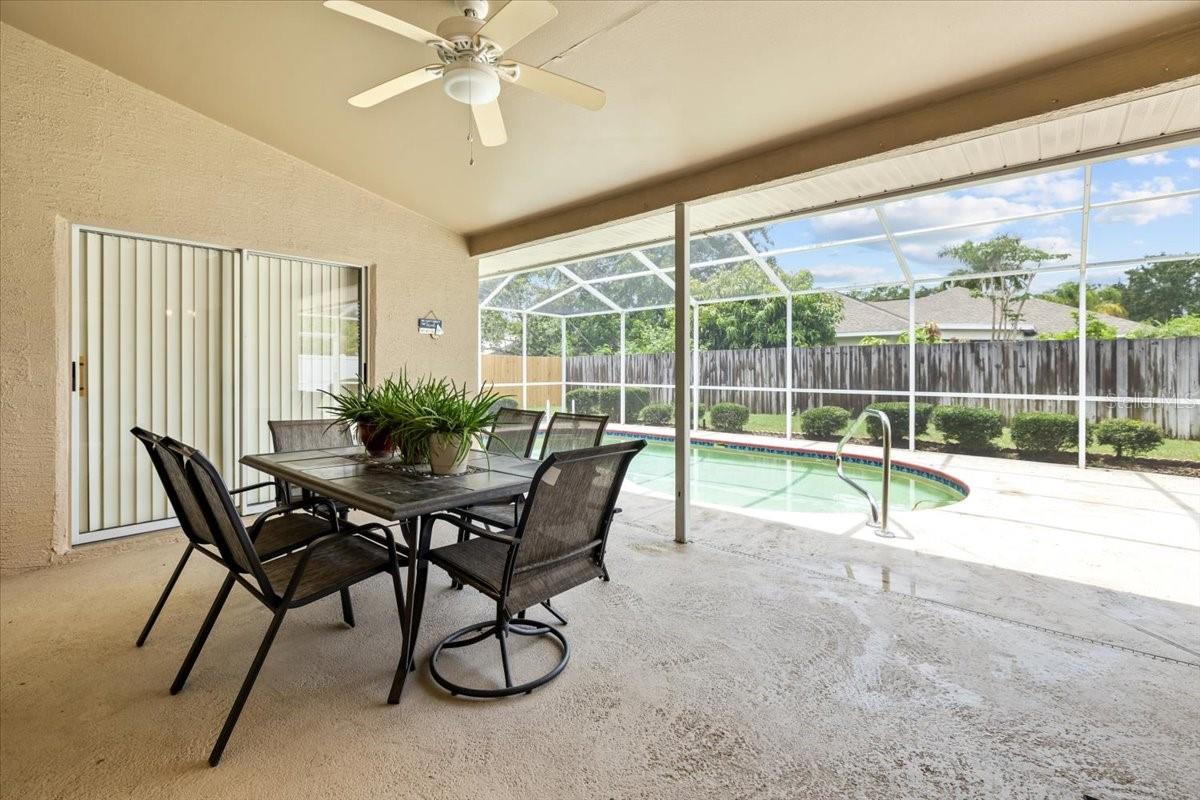 Screened in Patio