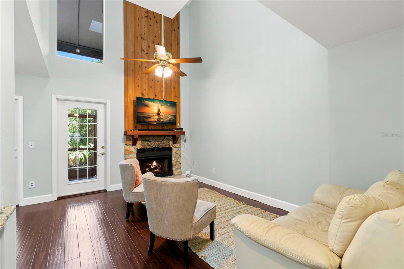 2-story Living Room with fireplace