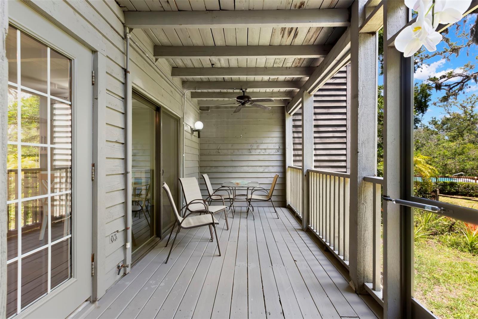 Massive screened lanai