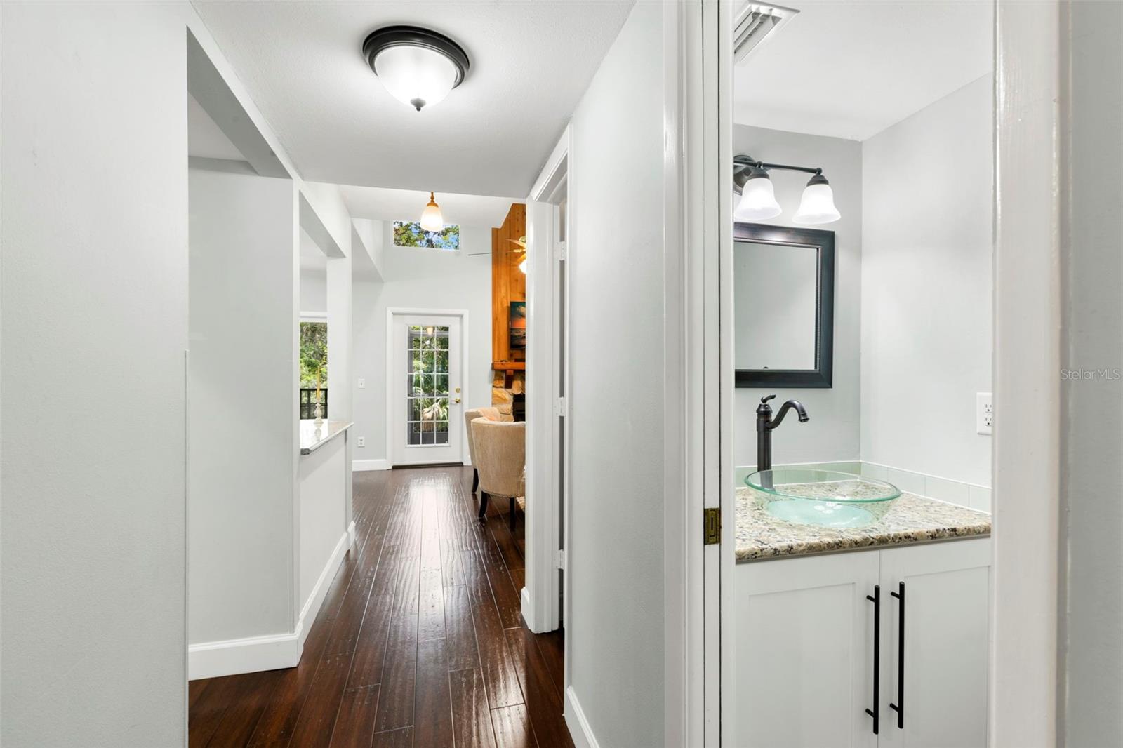 Upgraded 1/2 bath on first level