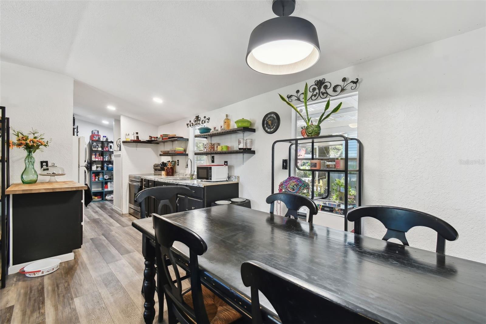 Dining -Kitchen -Island