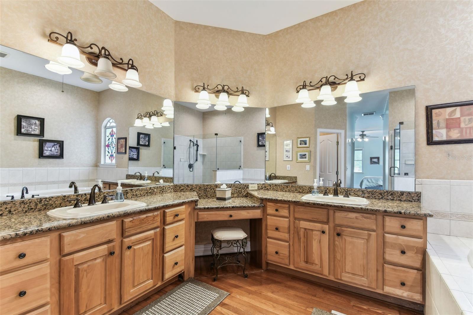 Large ensuite bathroom at 2202 Colewood Ln in Dover, FL.
