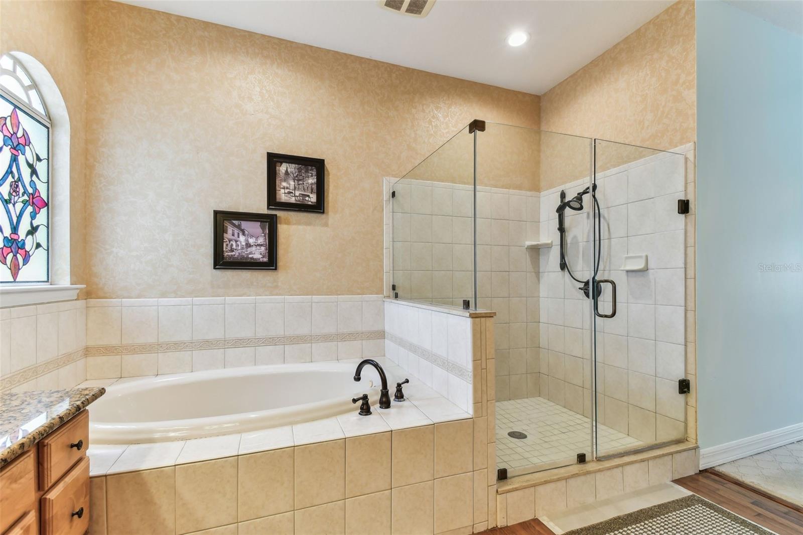 Large ensuite bathroom at 2202 Colewood Ln in Dover, FL.