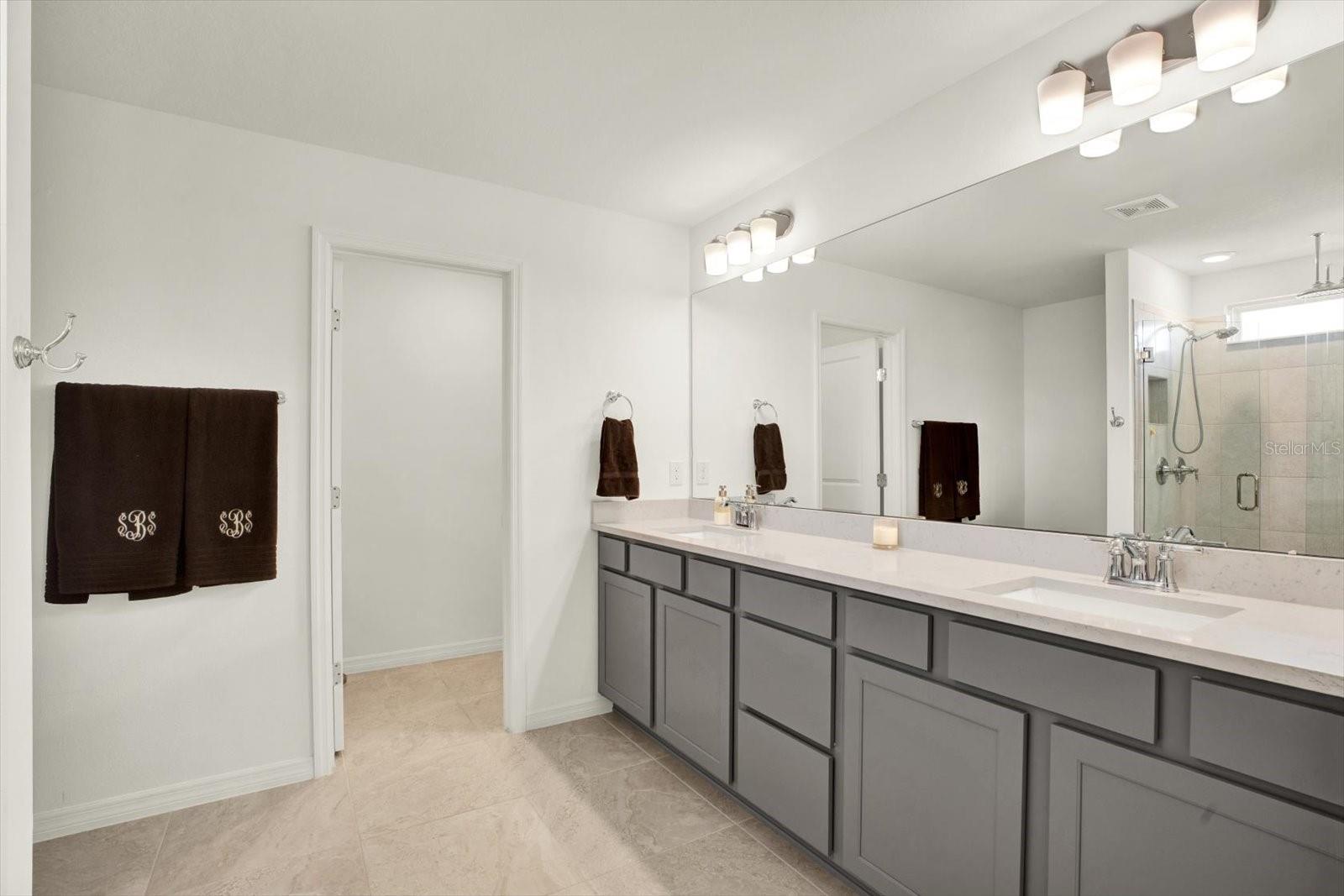 Master Suite - upstairs