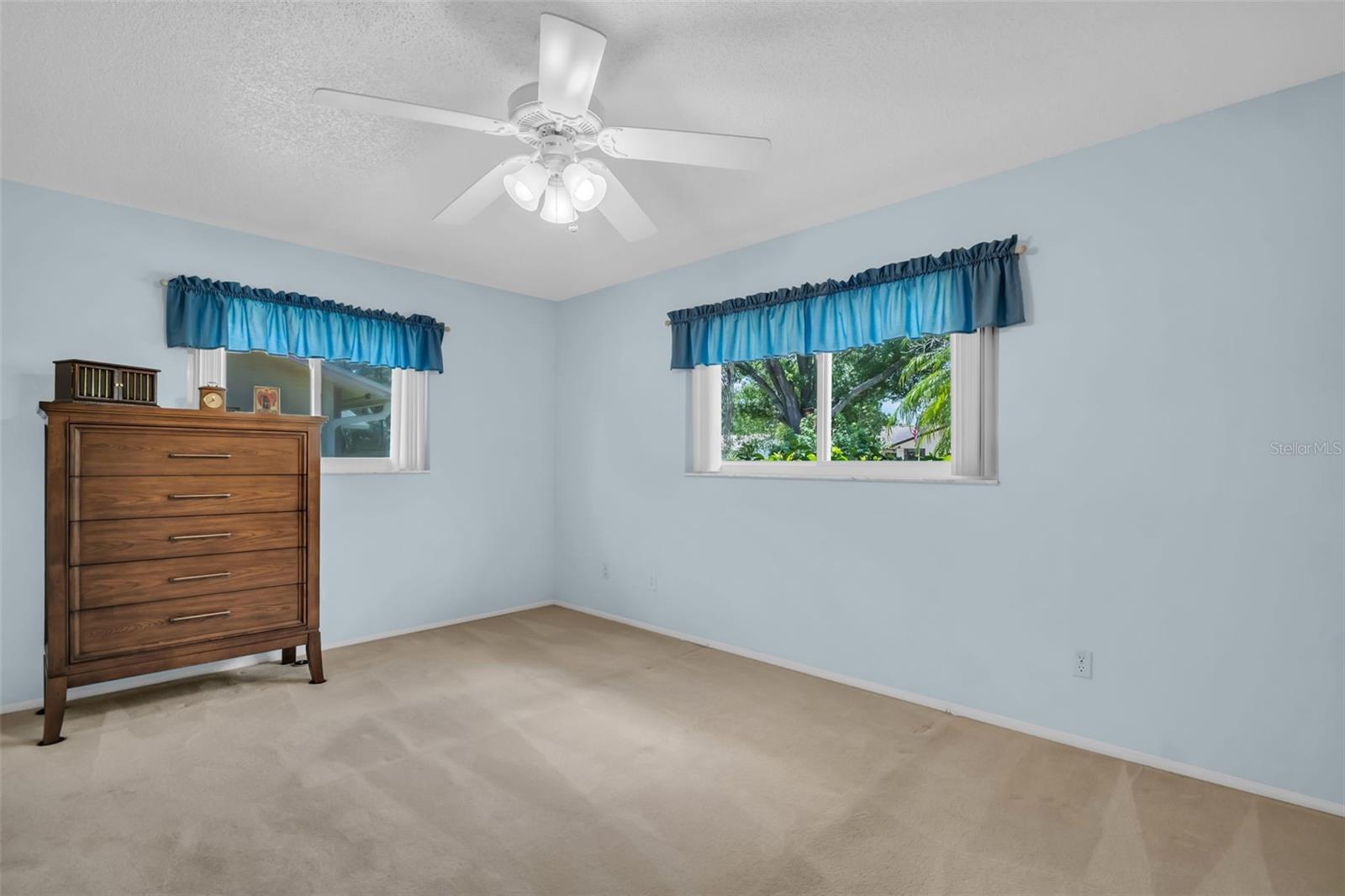 Large master suite big enough for a king~