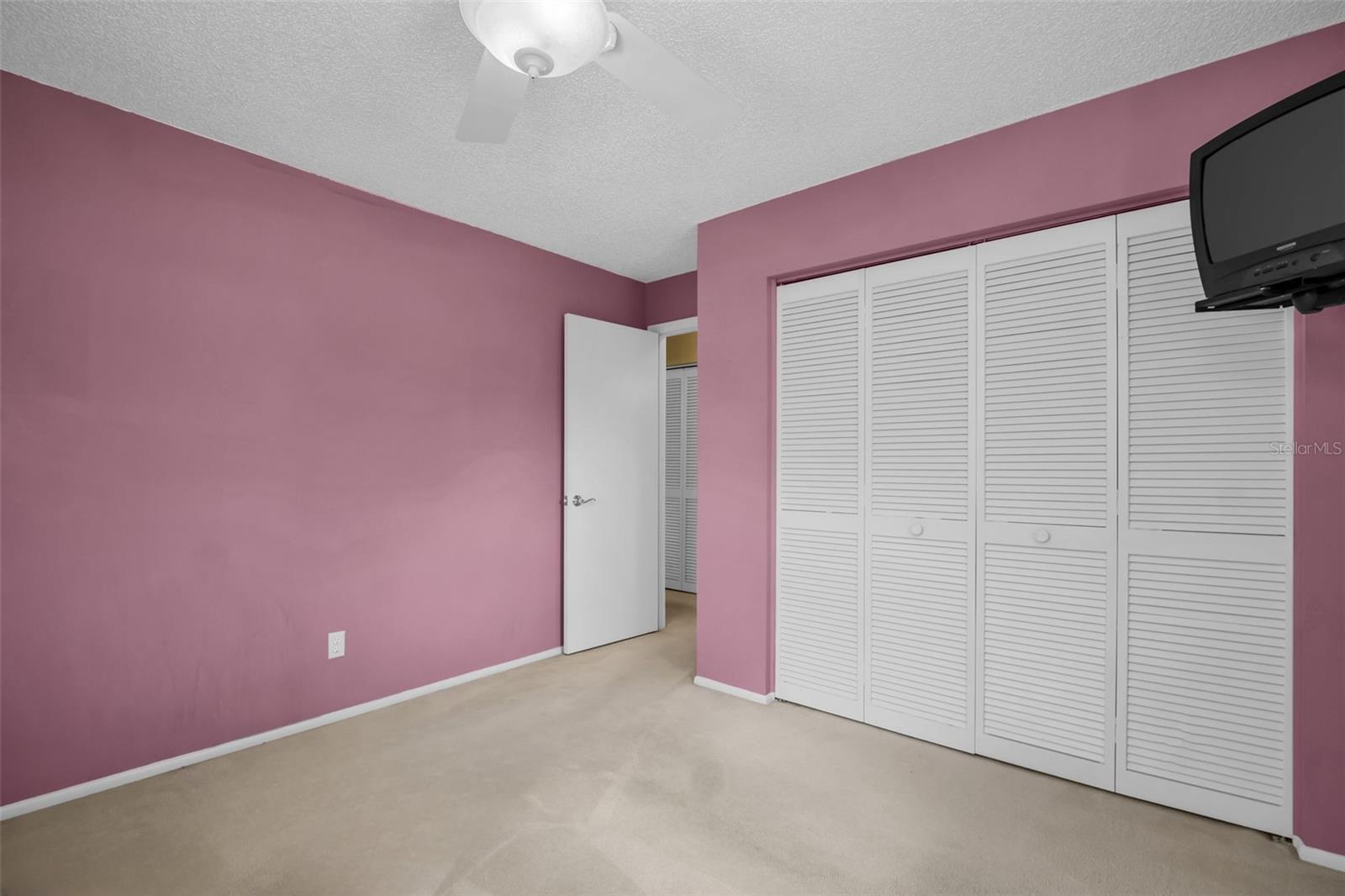 Large closet space for added storage~