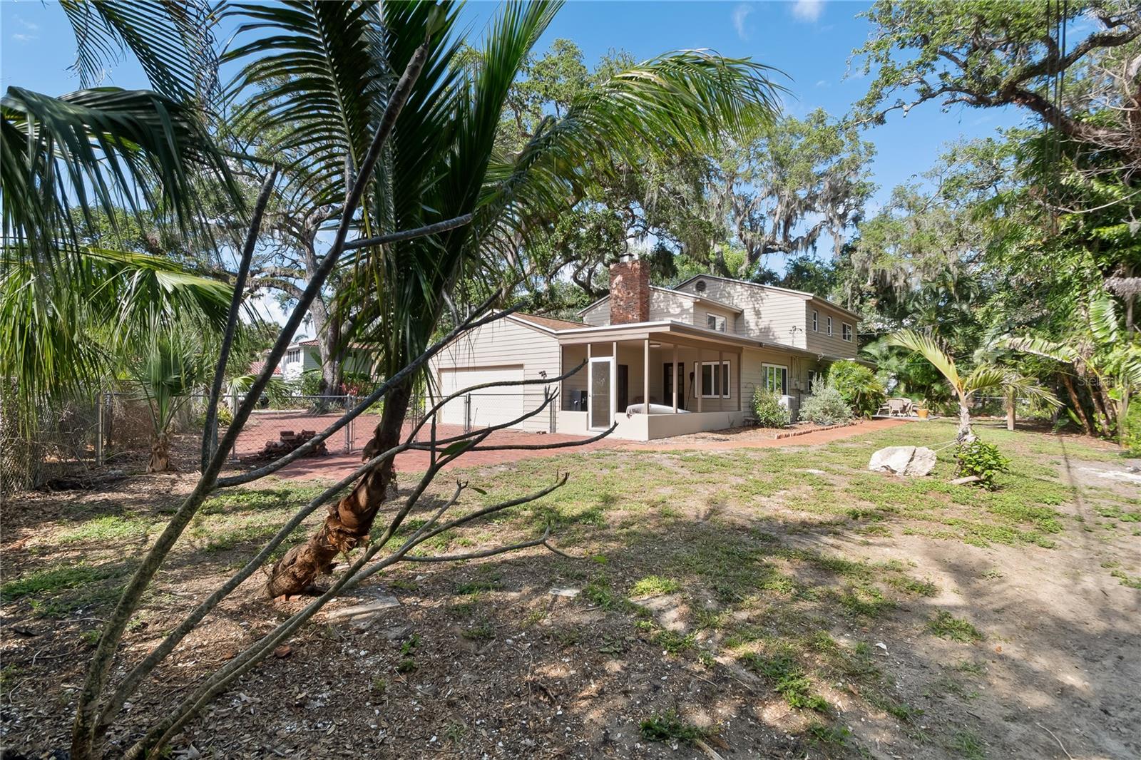 Pool sized rear yard