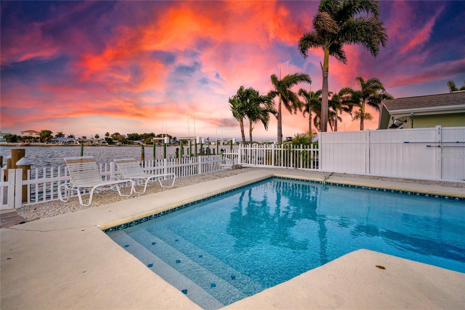 Spacious Pool on the water