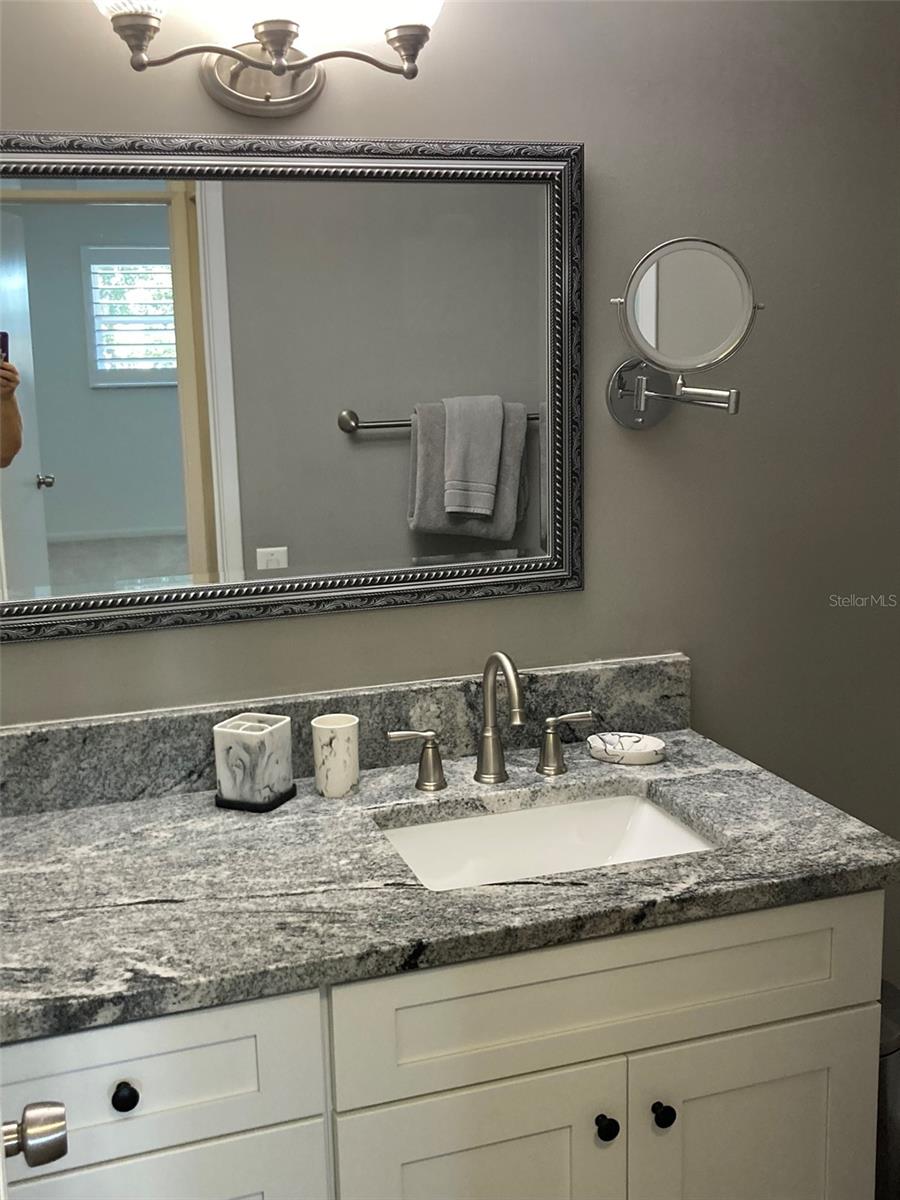 Full bath with updated everything