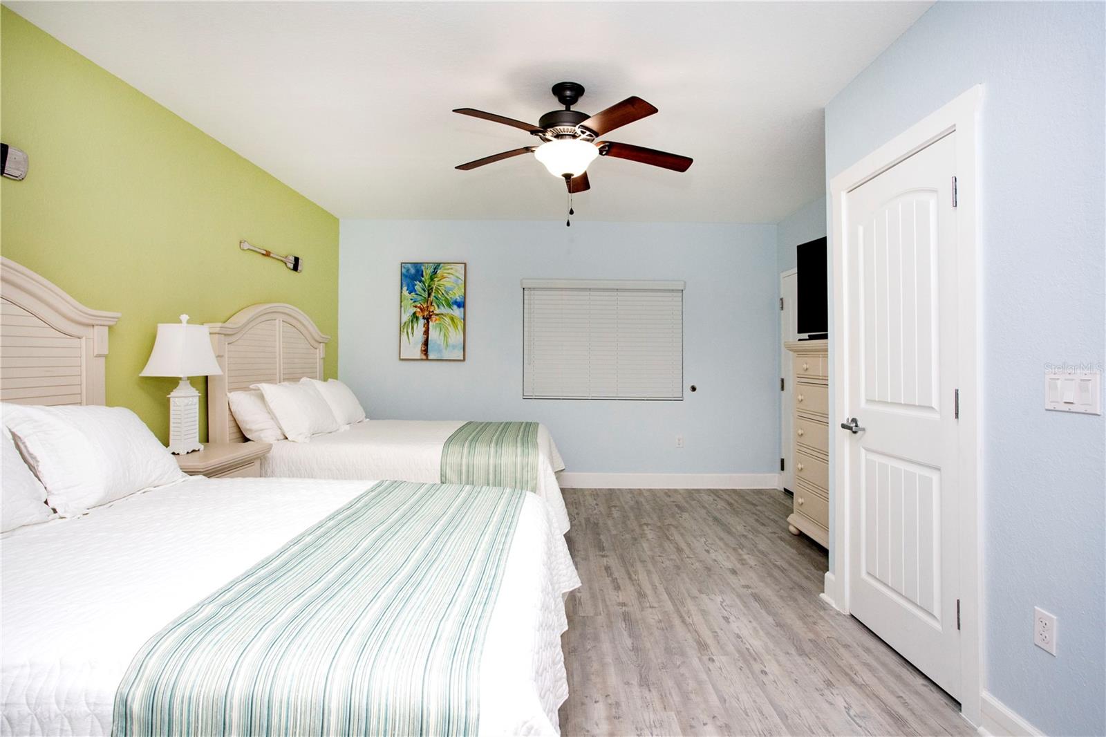 Queen Bedroom