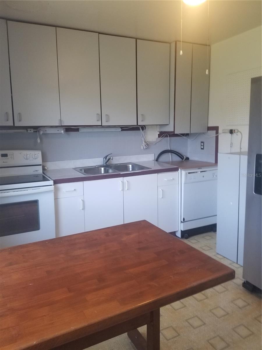 Eat in kitchen.