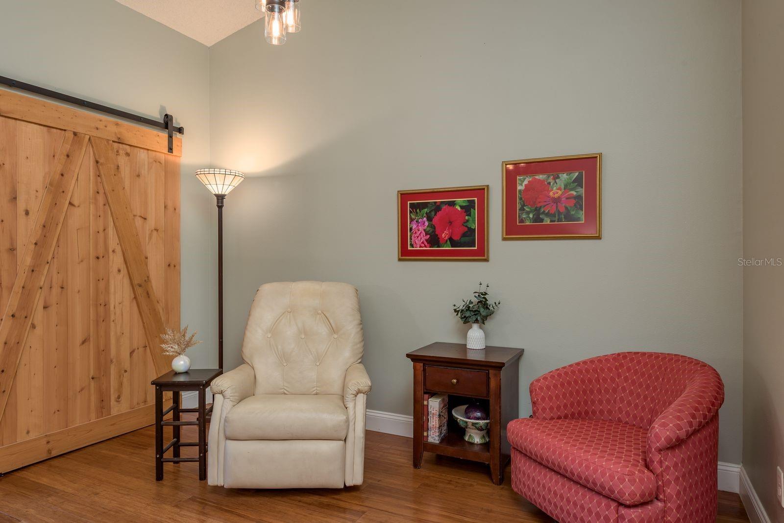 Sitting Room / Extra Living Room Space