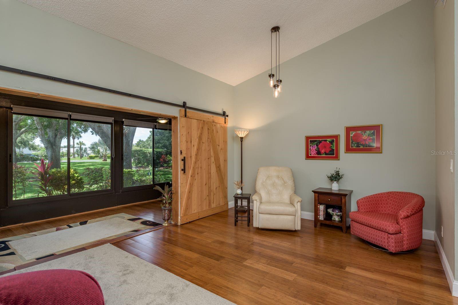Sitting Room / Extra Living Room Space