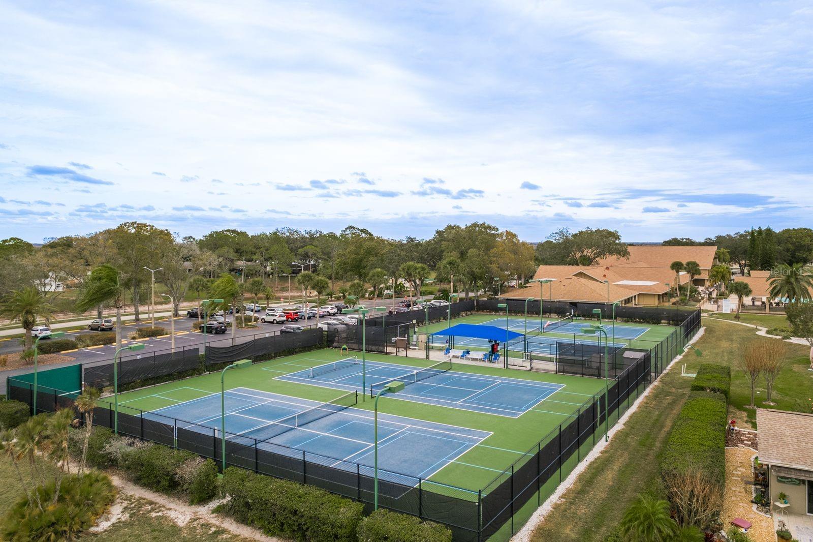 Tennis / Pickleball Courts