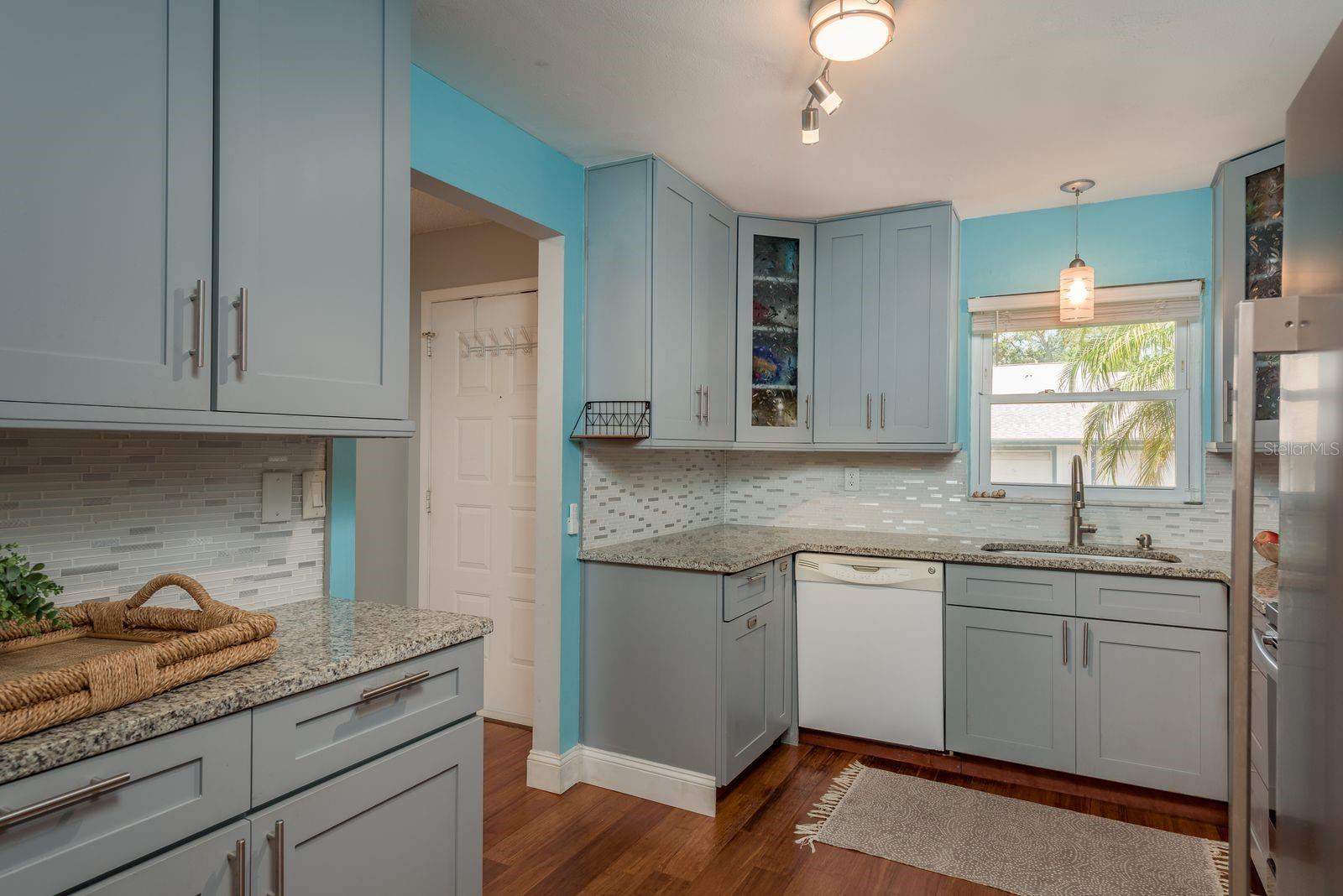Beautifully Updated Kitchen!