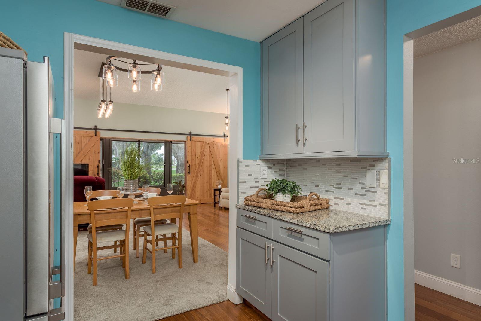 Beautifully Updated Kitchen!