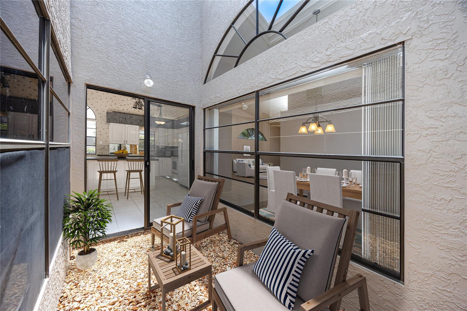 Internal Courtyard -5524 Salem Square Dr N, Palm Harbor, FL 34685