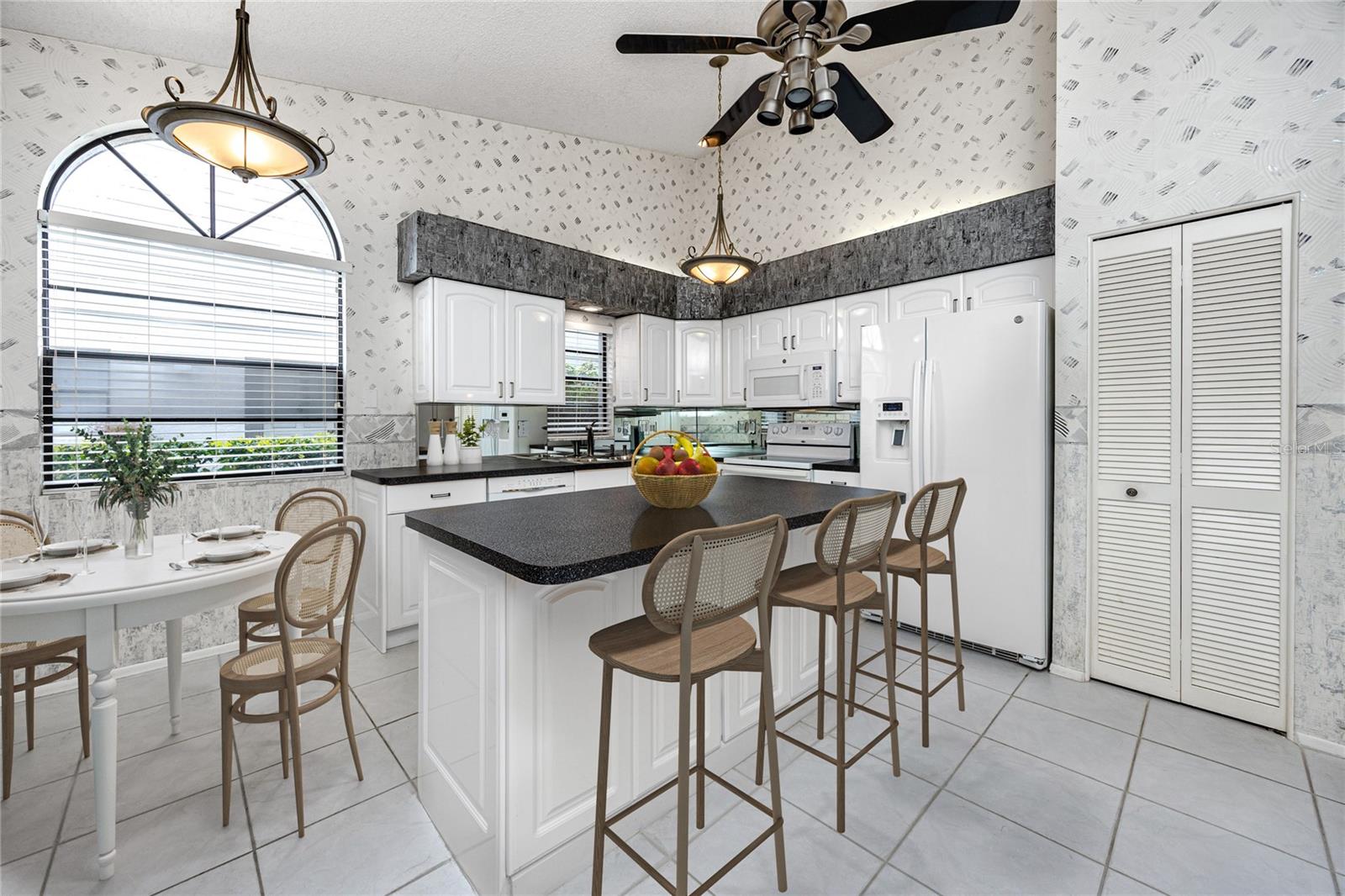 Kitchen -5524 Salem Square Dr N, Palm Harbor, FL 34685