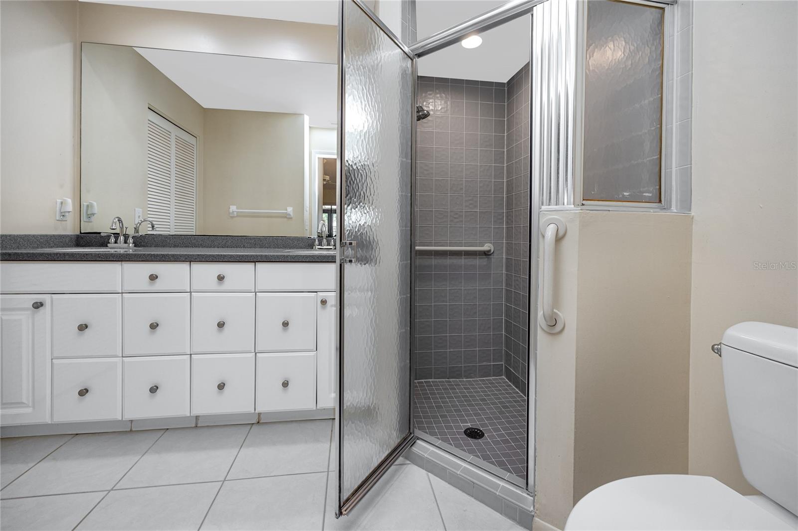 Primary Bathroom -5524 Salem Square Dr N, Palm Harbor, FL 34685