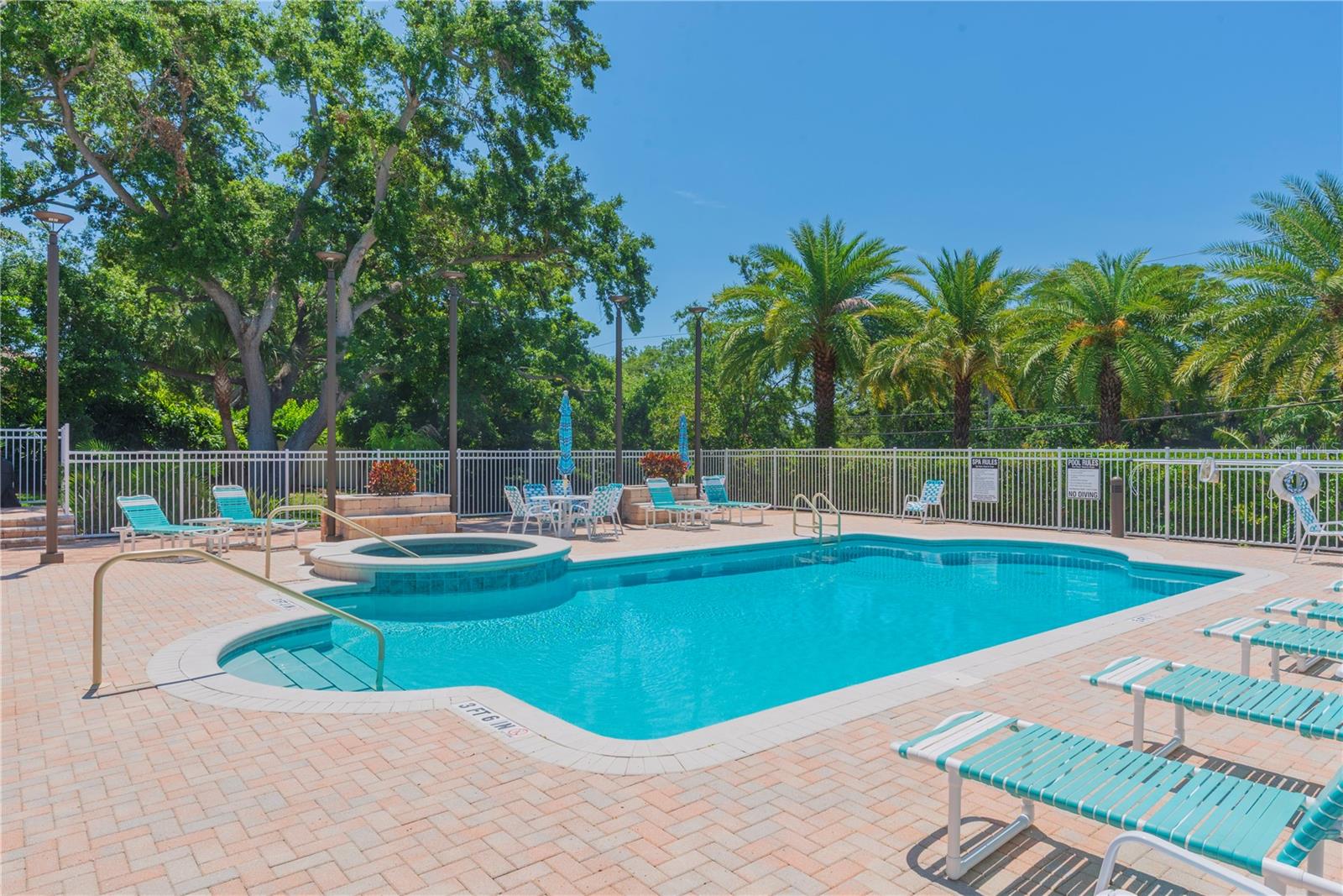 Community pool