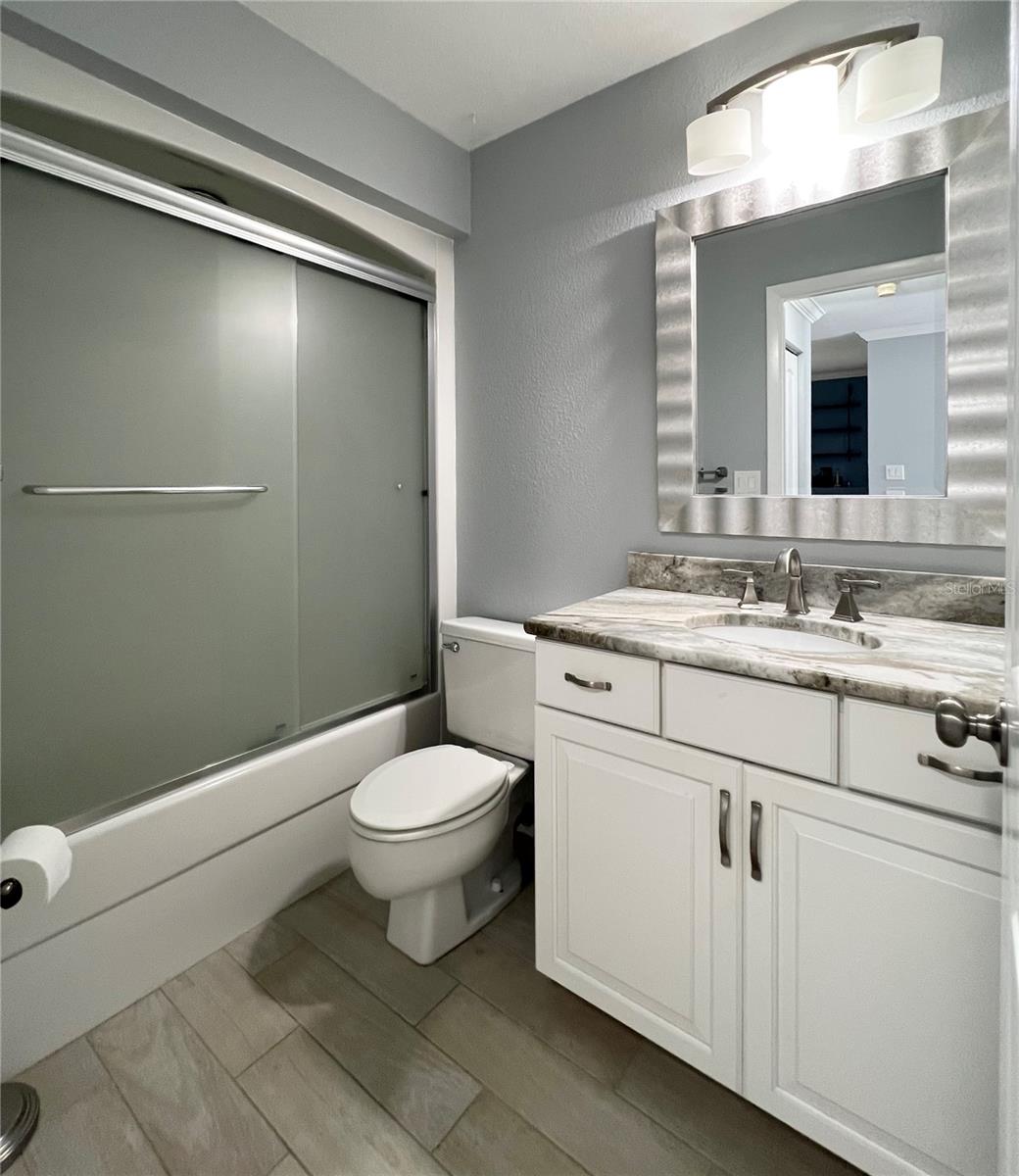 2nd bathroom