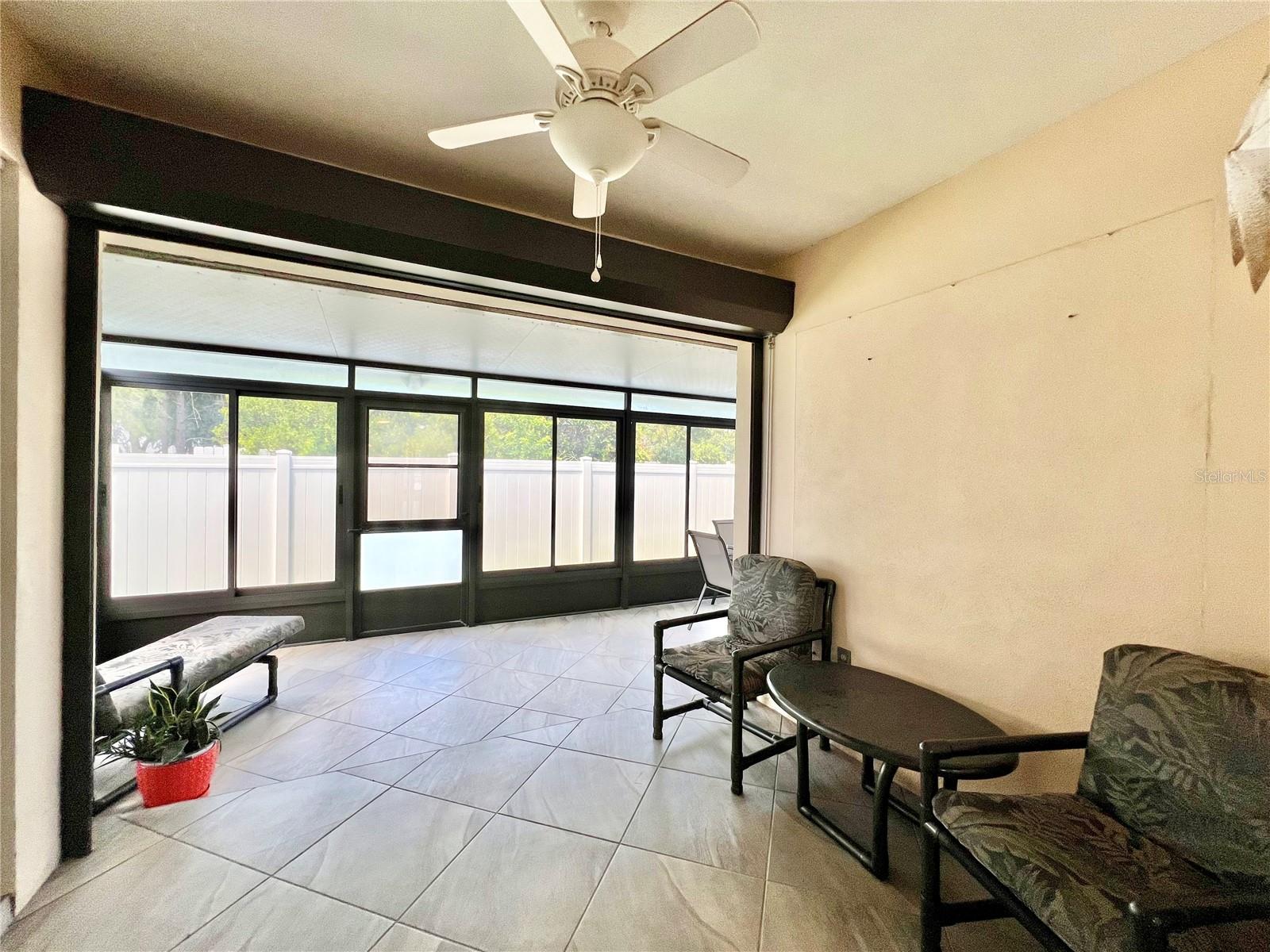 Lanai porch area