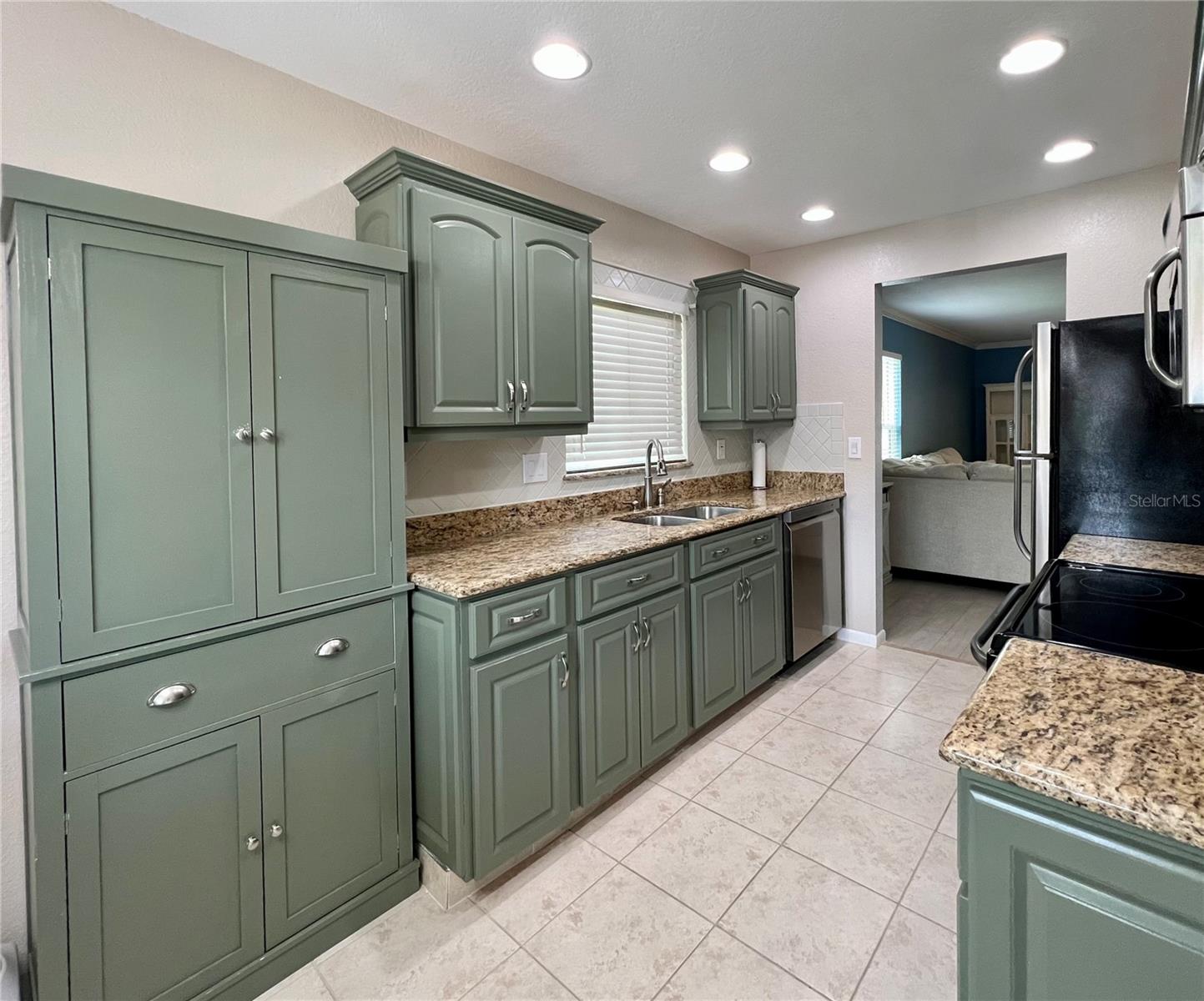 Kitchen with Granite Counter tops