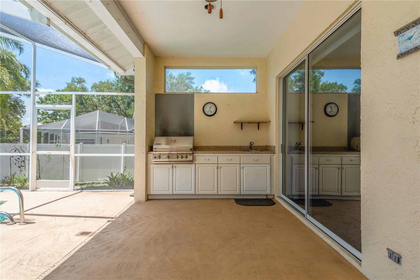 Pool Deck with Kitchen