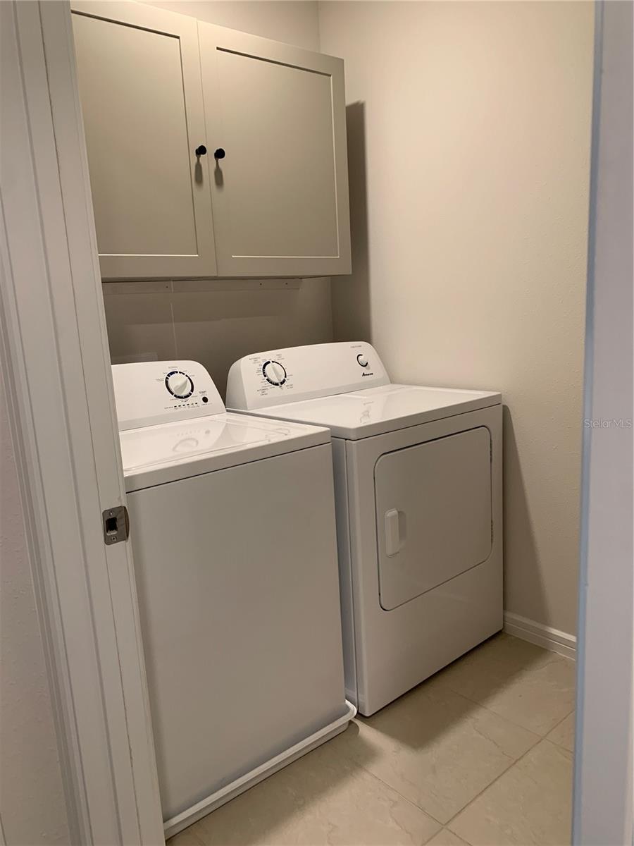 Laundry Room with cabinets
