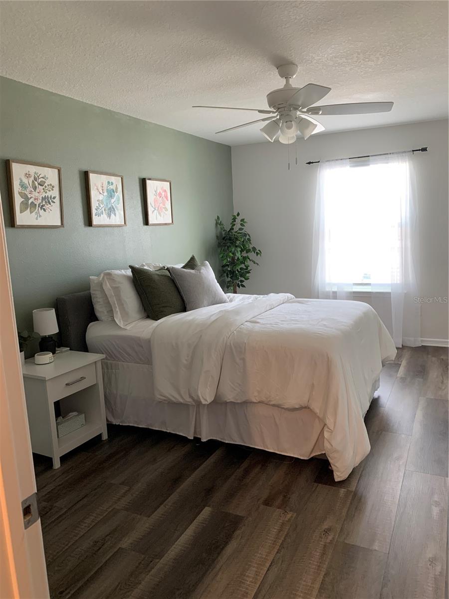 2nd bedroom