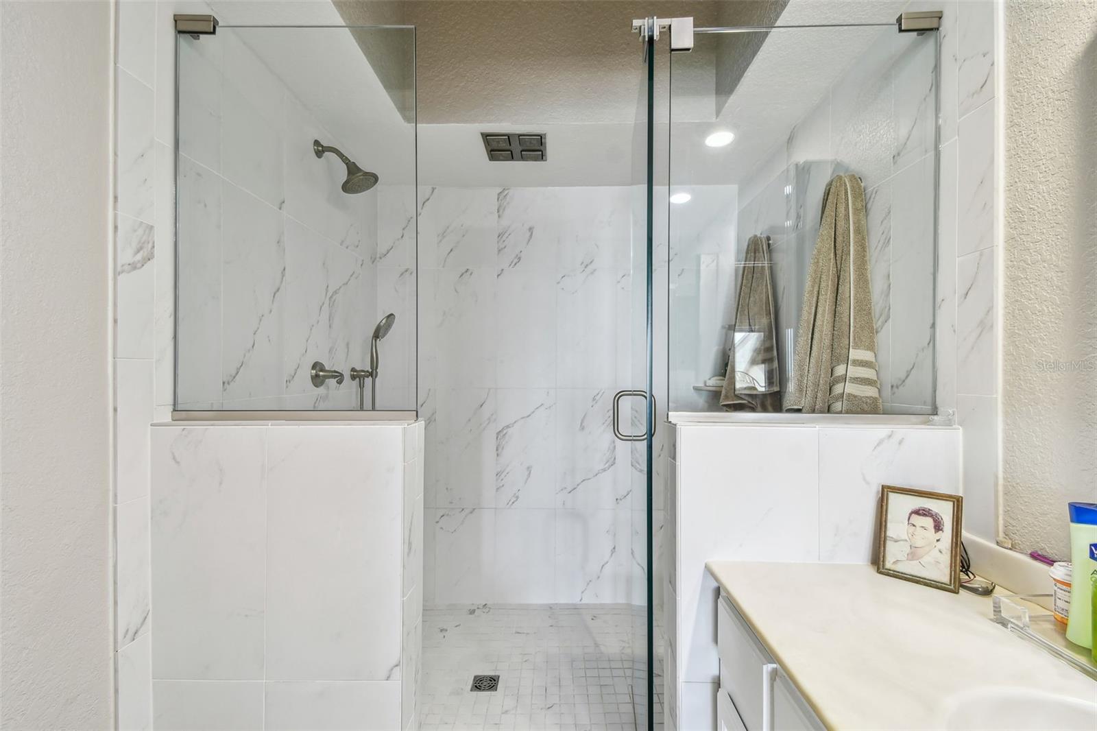 Primary shower