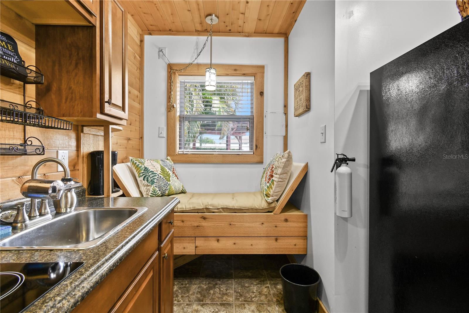 Window Seat with storage drawer